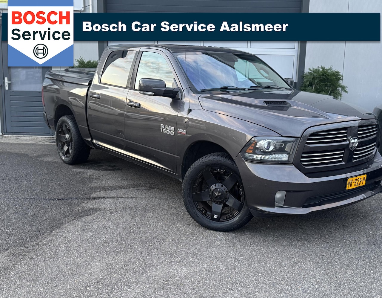 Dodge Ram 1500 - 5.7 V8 Quad Cab 6'4 / New MOTOR  / SPORT / 4X4 / NAP / LPG / 200L TANK / - AutoWereld.nl