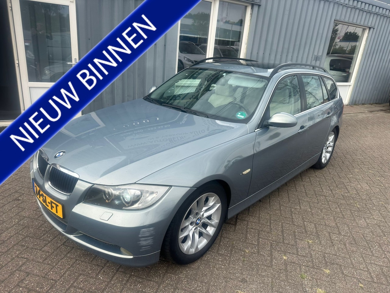 BMW 3-serie Touring - 325i High Executive panoramadak - AutoWereld.nl
