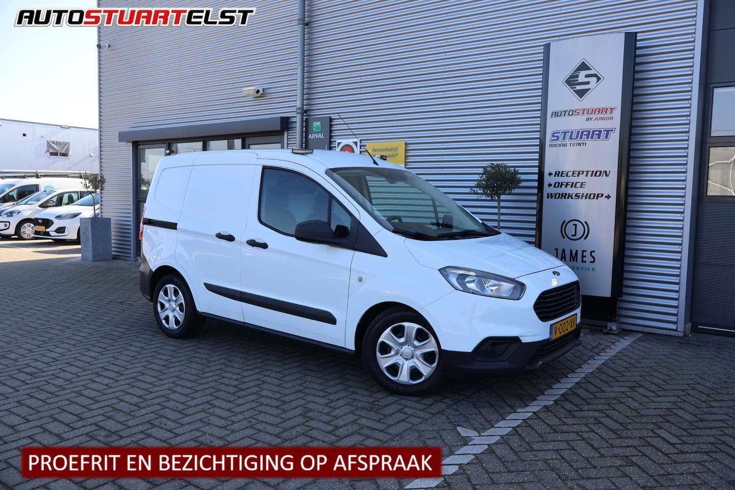 Ford Transit Courier - 1.5 TDCI Trend Carplay | Stoelverwarming | Pdc Achter | Airco | Navi | Schuifdeur | BTW | - AutoWereld.nl