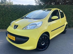 Peugeot 107 - 1.0-12V XS 141 DKM NAP NIEUWE-APK 5-DEURS