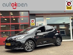Toyota Yaris - 1.5 Hybrid Dynamic *AFNEEMBARE TREKHAAK/DEALER AUTO
