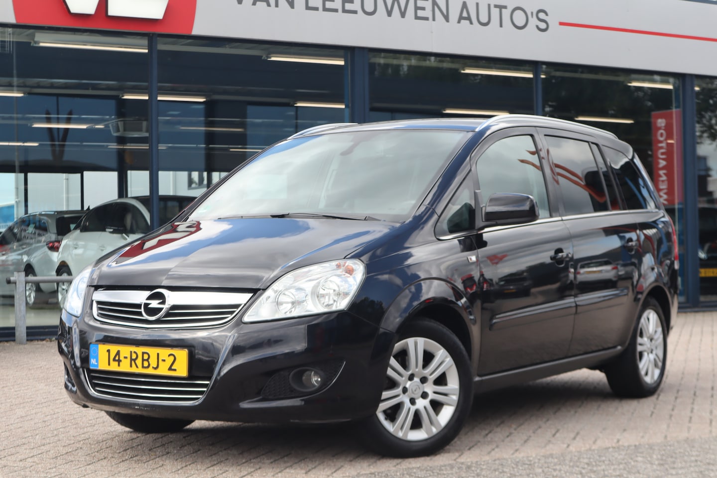 Opel Zafira - 1.8 Cosmo | Automaat | Cruise | Leder - AutoWereld.nl