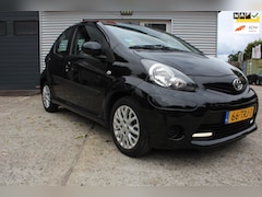 Toyota Aygo - 1.0 VVT-i Aspiration AUTOMAAT, 5-deurs, luxe uitvoering, elek. schuifdak, lm vegen, schake