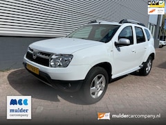 Dacia Duster - 1.6 Lauréate 2wd / Airco / Trekhaak / Ned Auto / NAP / MCC / Gouda