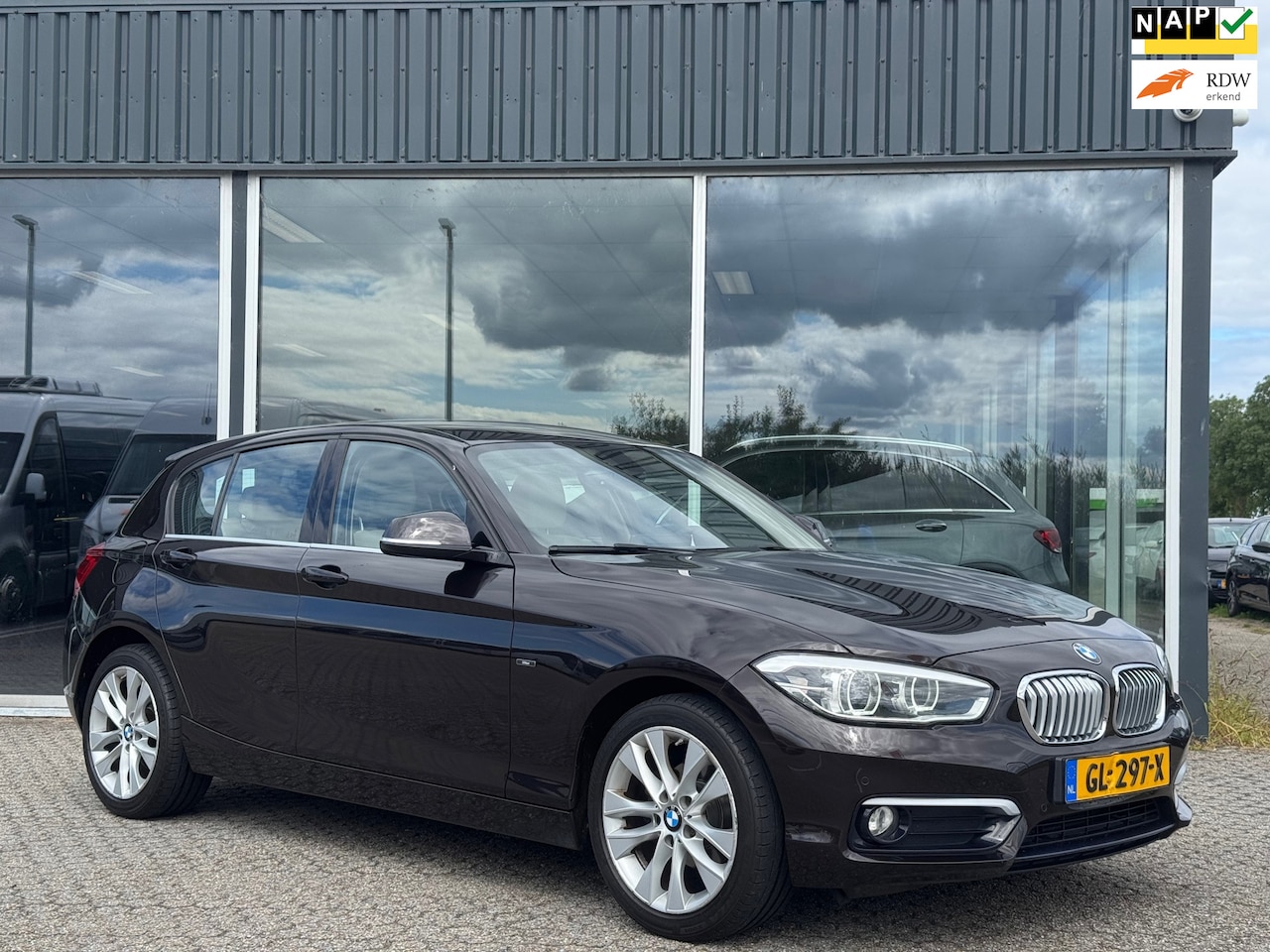 BMW 1-serie - 116i M PAKKET/LED/NETTE STAAT - AutoWereld.nl