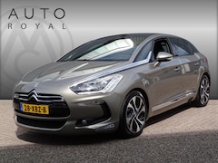 Citroën DS5 - 1.6 THP So Chic AUTOMAAT| PANORAMADAK| LEDER SPORT INTERIEUR| NAVIGATIE| CAMERA| AIRCO/ECC