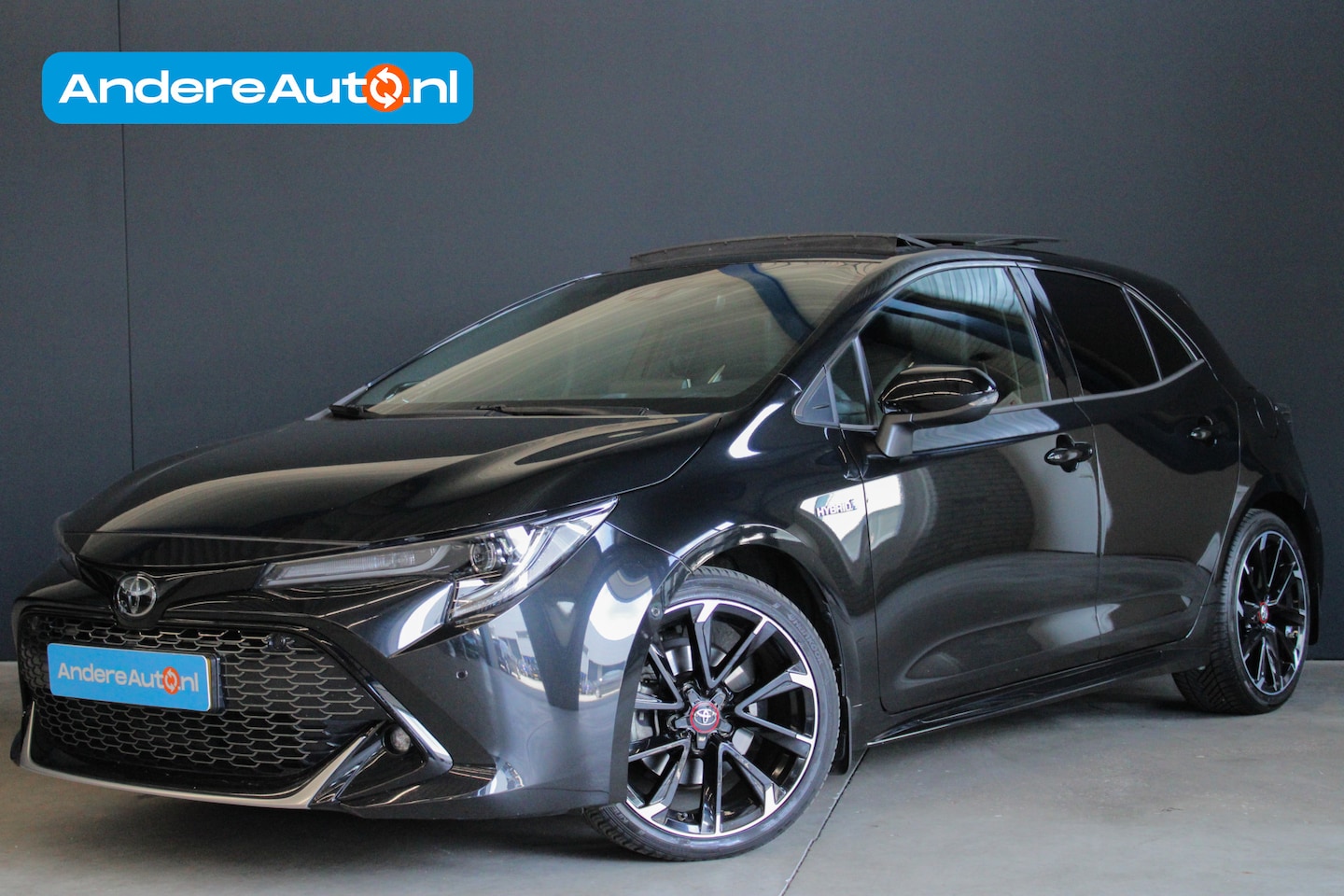 Toyota Corolla - 2.0 Hybrid Business GR-Sport |NL auto|pano|JBL|18"|HUD|blindspot| - AutoWereld.nl