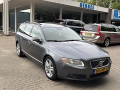 Volvo V70 - 2.4D Momentum Schuidak Driver Support BTW voordeel €350,