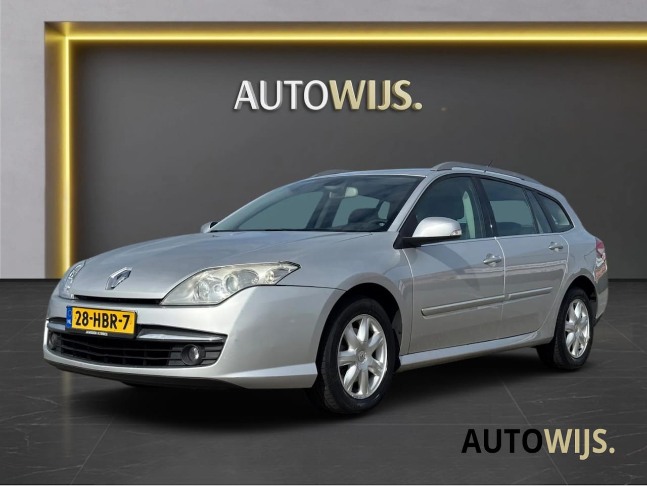 Renault Laguna Estate - 2.0 16V T Dynamque|AUTOMAAT|Navi|Xenon|NL AUTO|144DKM - AutoWereld.nl