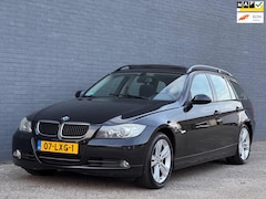 BMW 3-serie Touring - 320i Business Line/AUT/PANO/XENON/PSENSOR