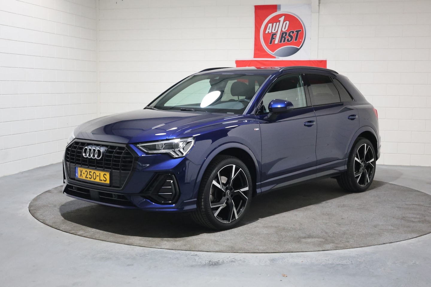 Audi Q3 - 35 TFSI "S line" Edition, Automaat, werkelijk een BEAUTY, .. RIJKELIJK uitgevoerd .. prach - AutoWereld.nl