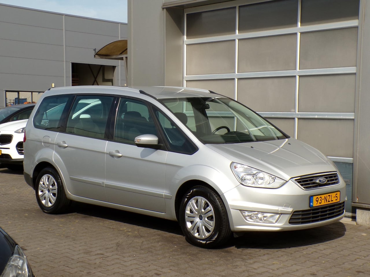 Ford Galaxy - 2.0 Trend|7-persoons|Cruise|Airco|Trekhaak|Clima - AutoWereld.nl