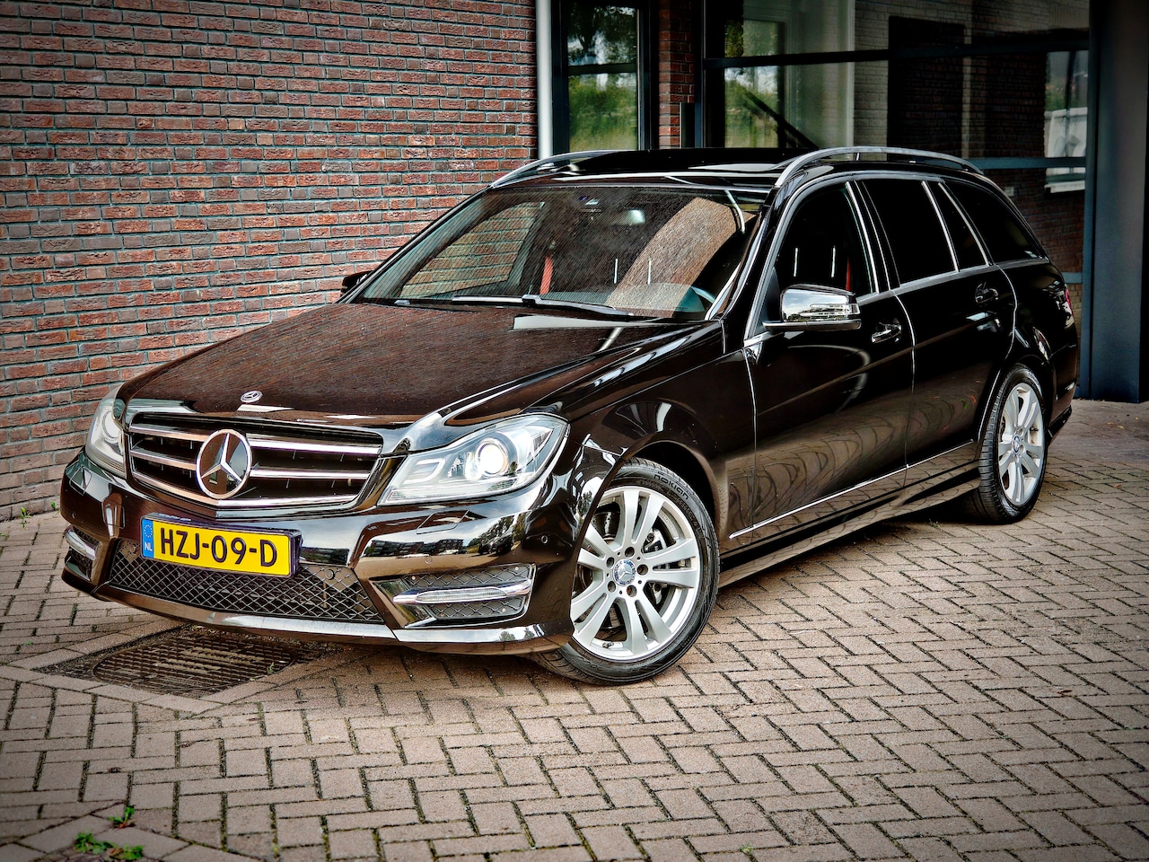 Mercedes-Benz C-klasse Estate - 350 Ambition Avantgarde Edition C | AMG | Full Options | Dealeronderhouden | Standkachel - AutoWereld.nl