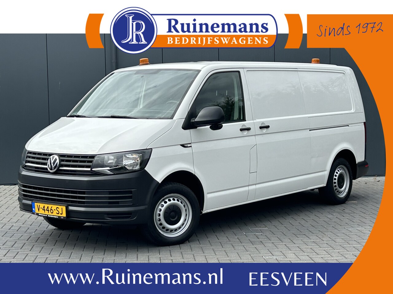 Volkswagen Transporter - 2.0 TDI 150 PK / L2H1 / 1e EIG. / AIRCO / NAVI / 2X SCHUIFDEUR / 3-ZITS / TREKHAAK / INRIC - AutoWereld.nl