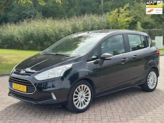 Ford B-Max - 1.0 EcoBoost Titanium/AIRCO/NAVI/PARKEERSENS VOOR-ACHTER/SCHUIFDEUREN/TREKHAAK