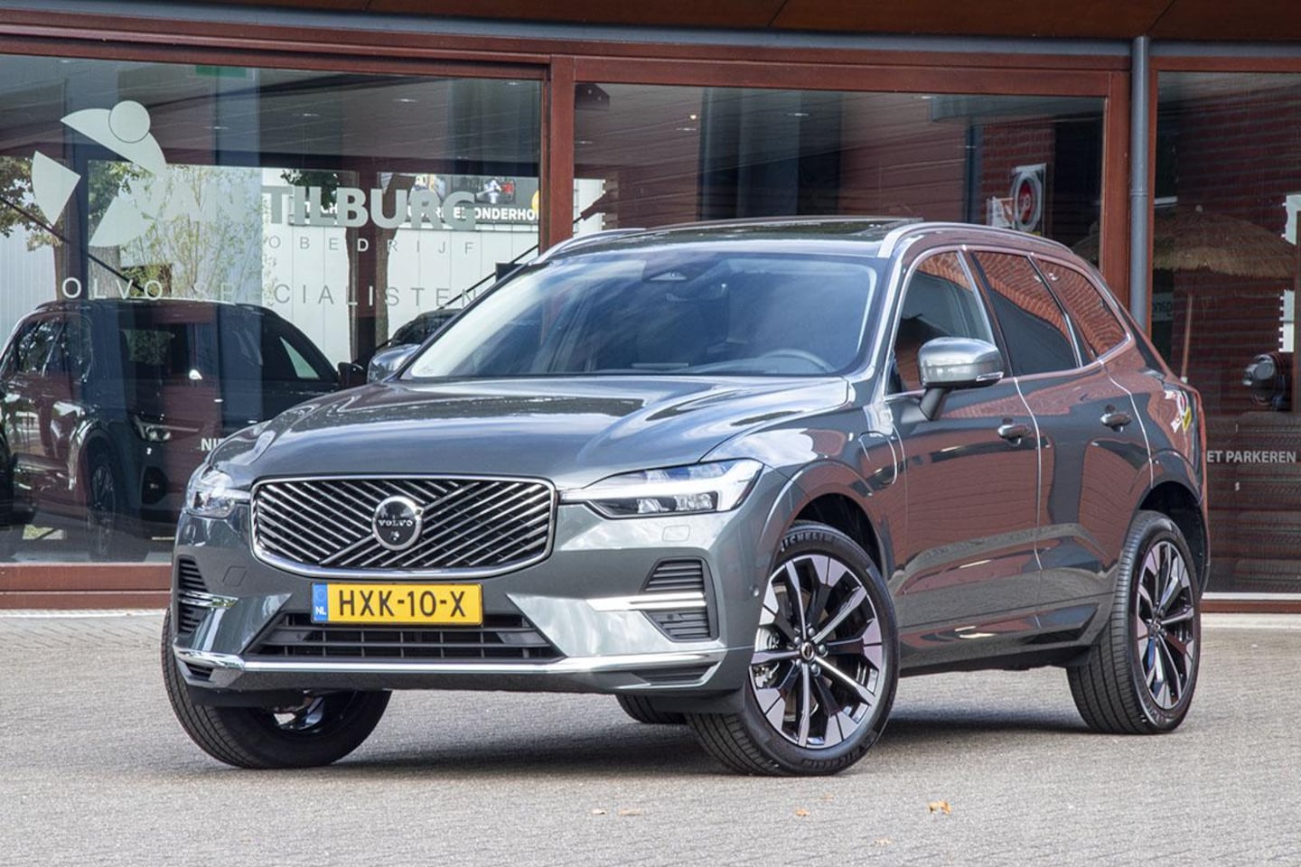 Volvo XC60 - 2.0 T6 PLUG-IN HYBRID AWD ULTRA BRIGHT FACE-LIFT - AutoWereld.nl