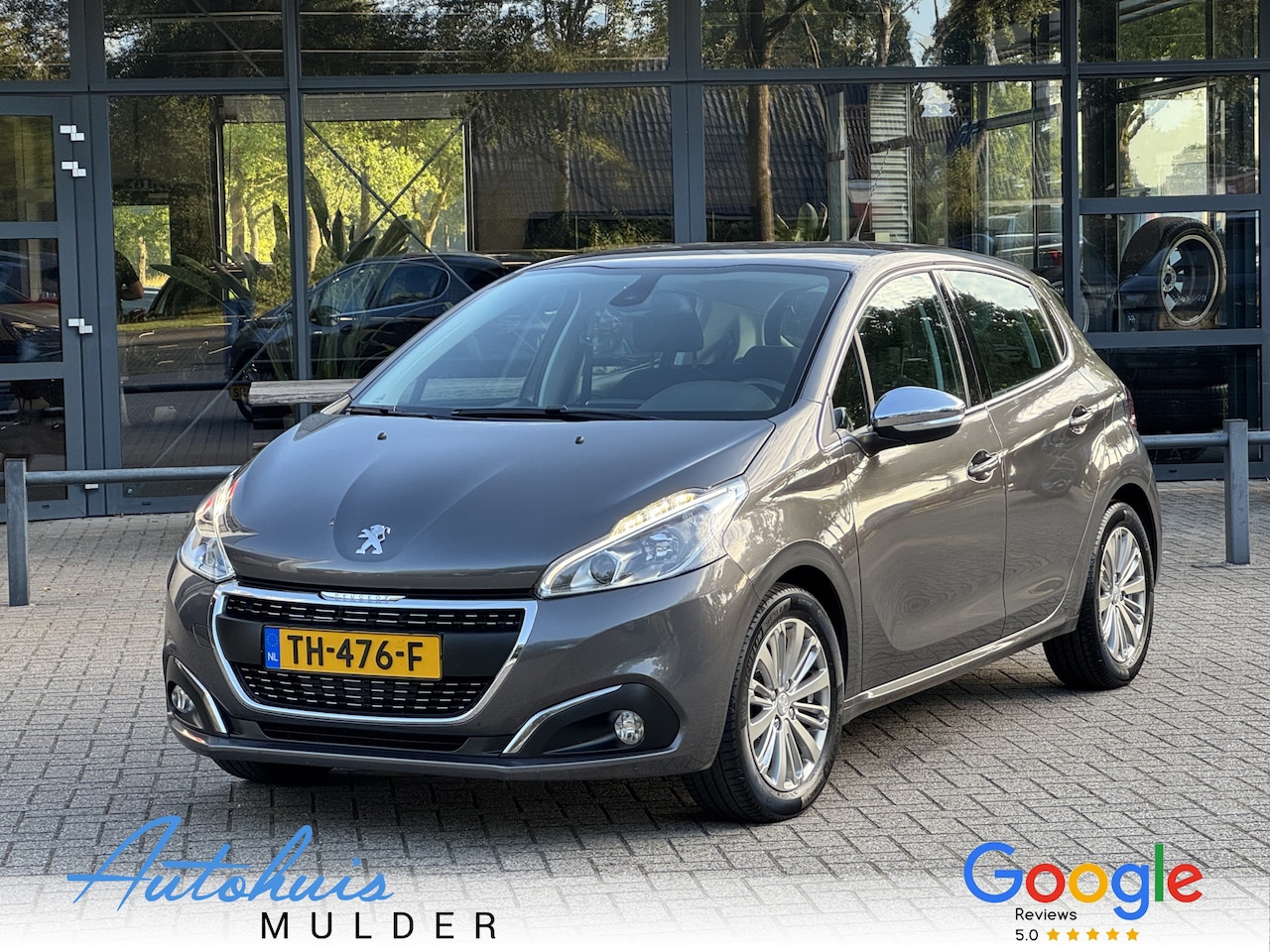 Peugeot 208 - 1.2 PureTech Allure Climate/Navigatie/Cruise-control/LM-Velgen - AutoWereld.nl