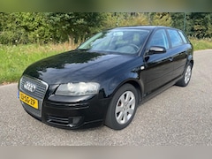 Audi A3 Sportback - 1.6 FSI Attraction