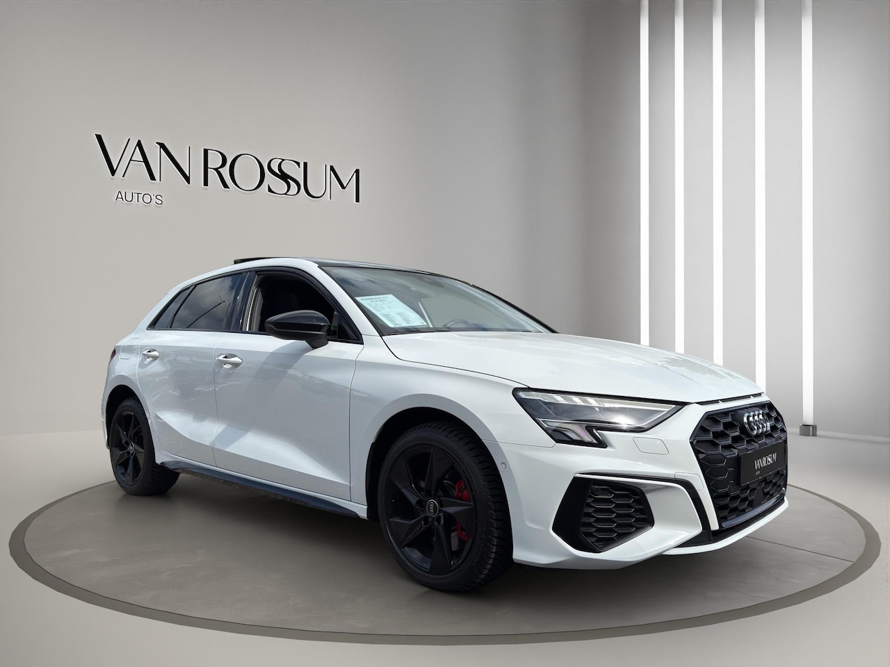 Audi A3 Sportback - 45 TFSI e S-Line Pano B&O Matrix Carplay - AutoWereld.nl