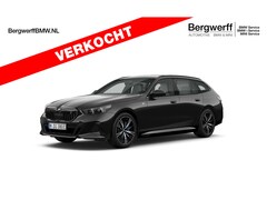 BMW i5 Touring - eDrive40 M Sport Pro - Onderstel Prof - Pano - Trekhaak - Driving + Parking Ass Prof - Bow