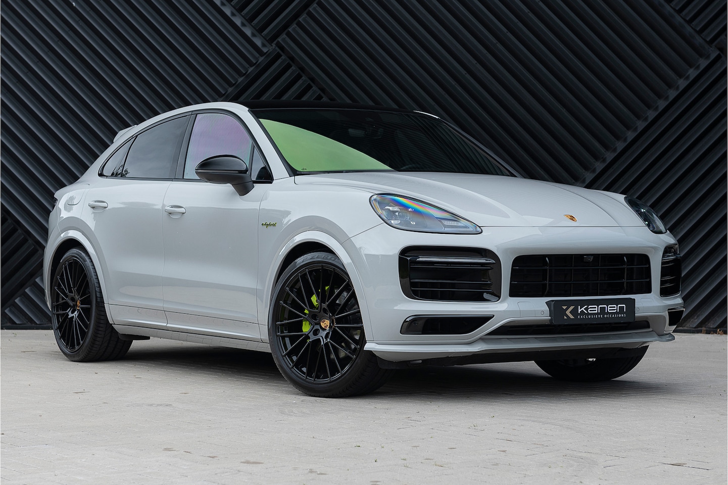 Porsche Cayenne Coupé - 3.0 E-Hybrid Sport Design Pano GTS stoel PDLS Matrix Sport Chrono Softcl. Nachtz. 360Cam L - AutoWereld.nl
