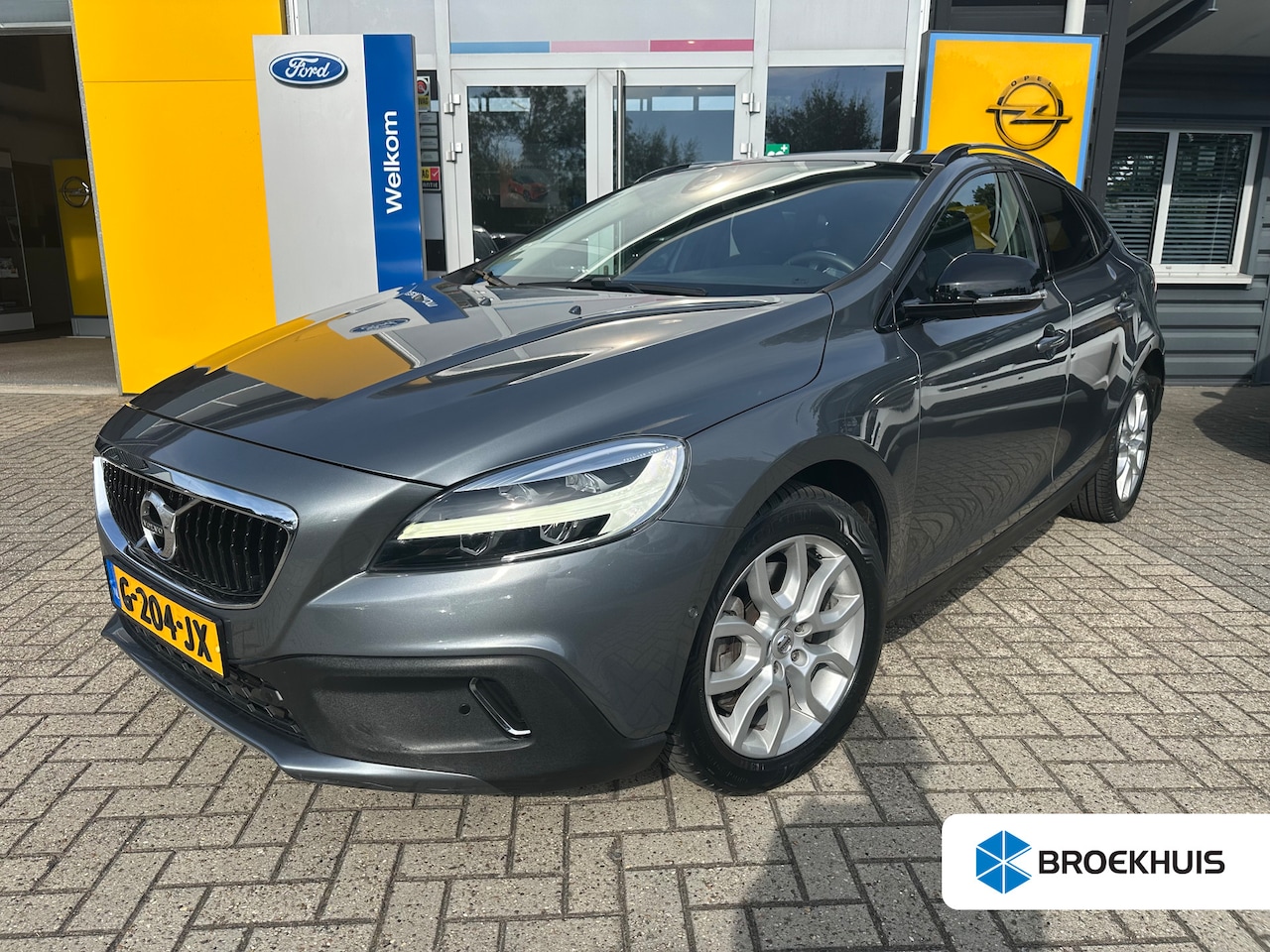 Volvo V40 Cross Country - 1.5 150PK T3 Polar+ Luxury AUTOMAAT | TREKHAAK| STOELVERWARMING| HARMAN/KARDON| NAVIGATIE| - AutoWereld.nl