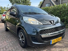 Peugeot 107 - 1.0-12V XR Nieuwe apk.