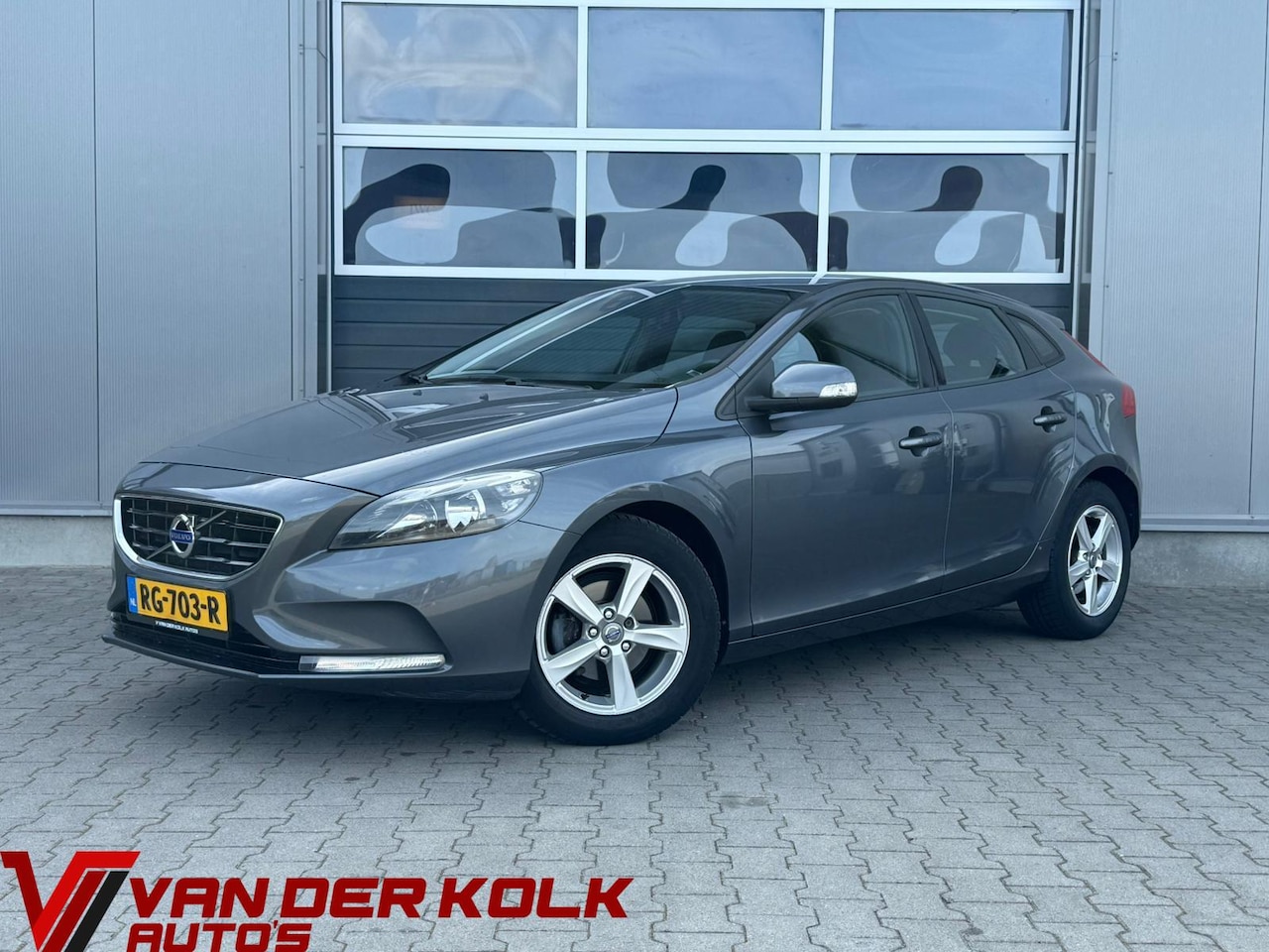 Volvo V40 - 1.6 D2 Momentum Navi Camera Climate Cruise - AutoWereld.nl