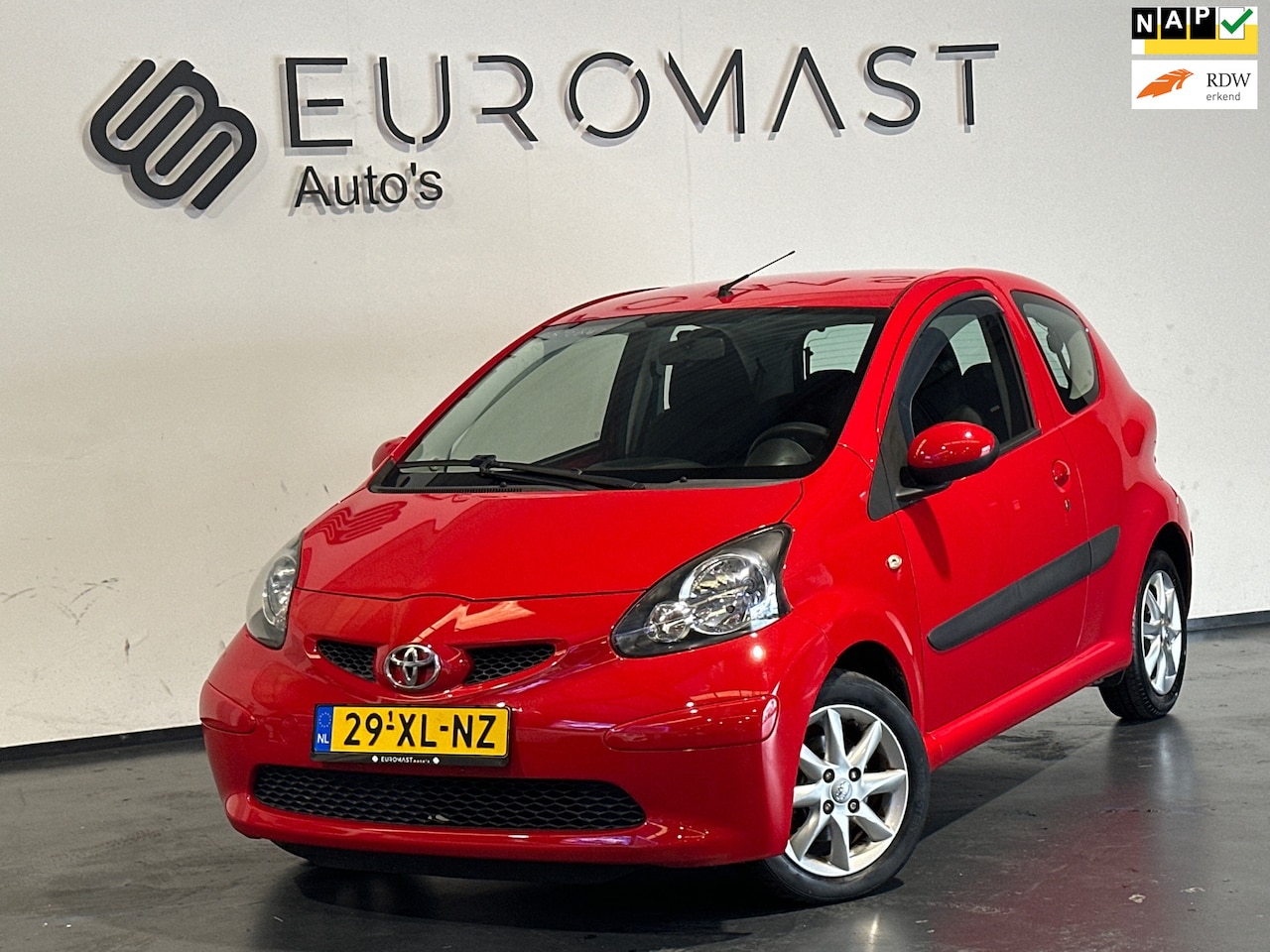 Toyota Aygo - 1.0-12V + Airco Elektrische Ramen Nieuwe Apk - AutoWereld.nl