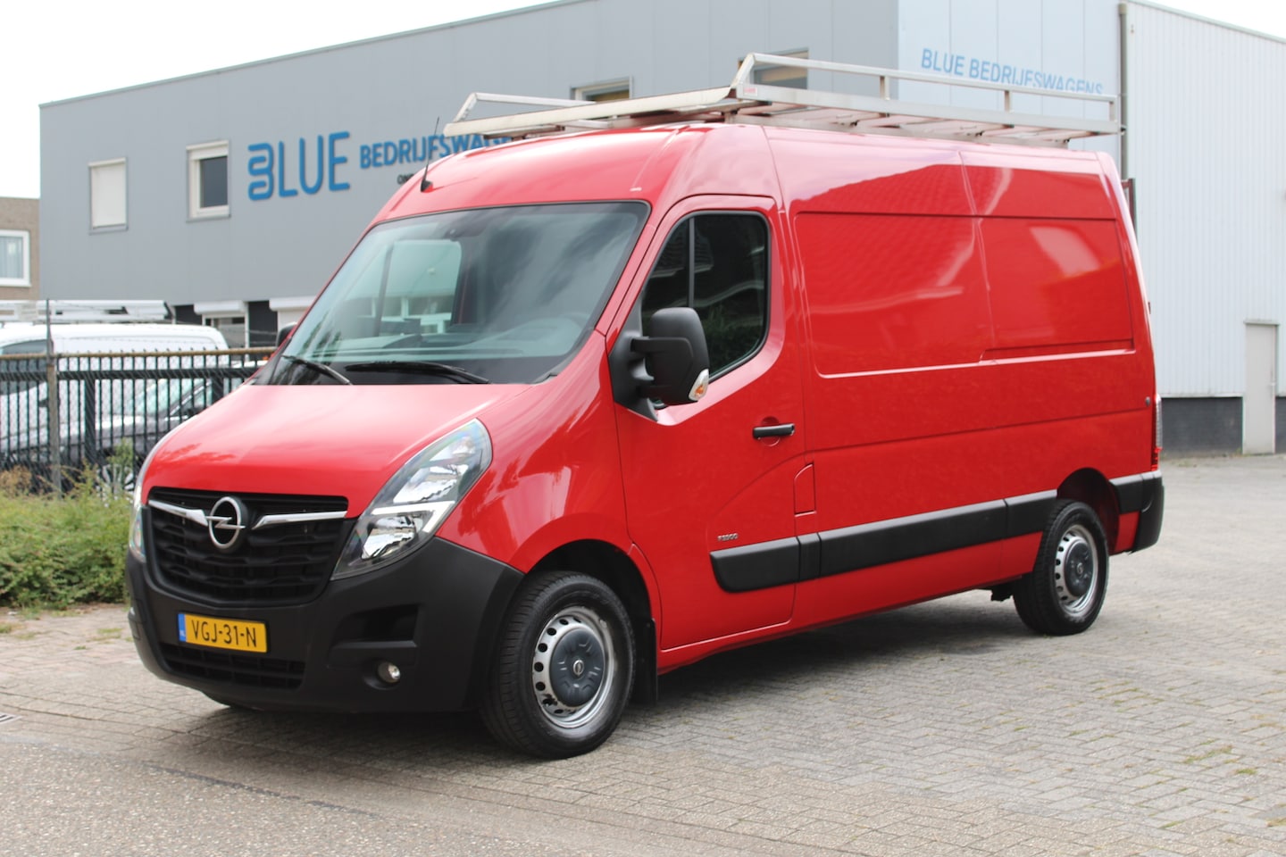 Opel Movano - 33 2.3 CDTi 135PK E6 L2H2 ✓ 3-zits ✓ imperiaal met ladder ✓ airco - AutoWereld.nl