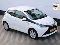 Toyota Aygo - 1.0 VVT-i x-pure 5 deurs Airco LED met 27.767KM