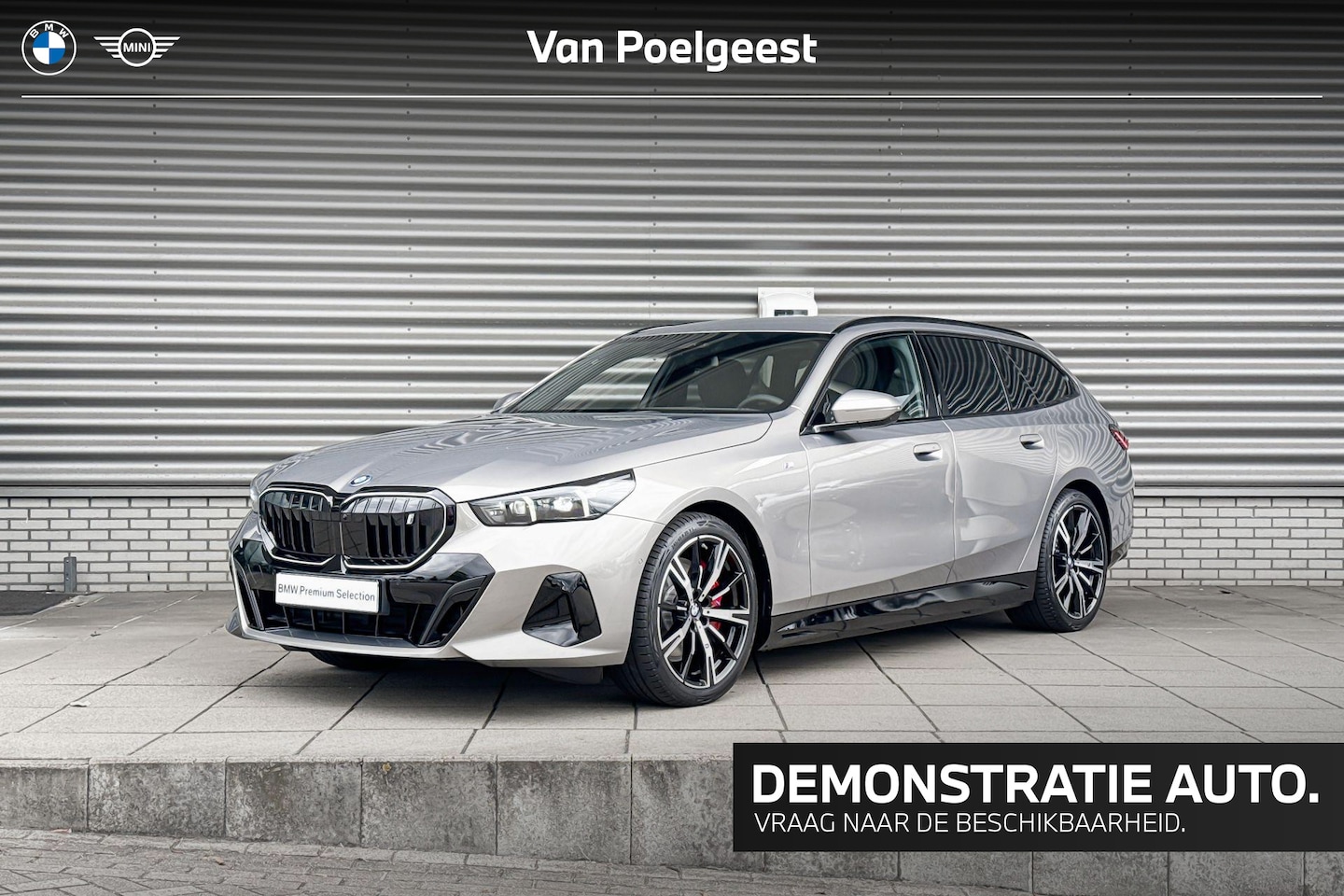 BMW i5 Touring - eDrive40 M Sportpakket Pro / Innovation Pack / Travel Pack / Driving Assistant Professiona - AutoWereld.nl