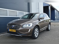 Volvo XC60 - 2.4 D5 Momentum Grijs kenteken Marge