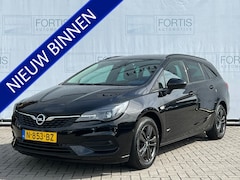 Opel Astra Sports Tourer - 1.2 Design & Tech NL AUTO } CARPLAY | CAMERA |
