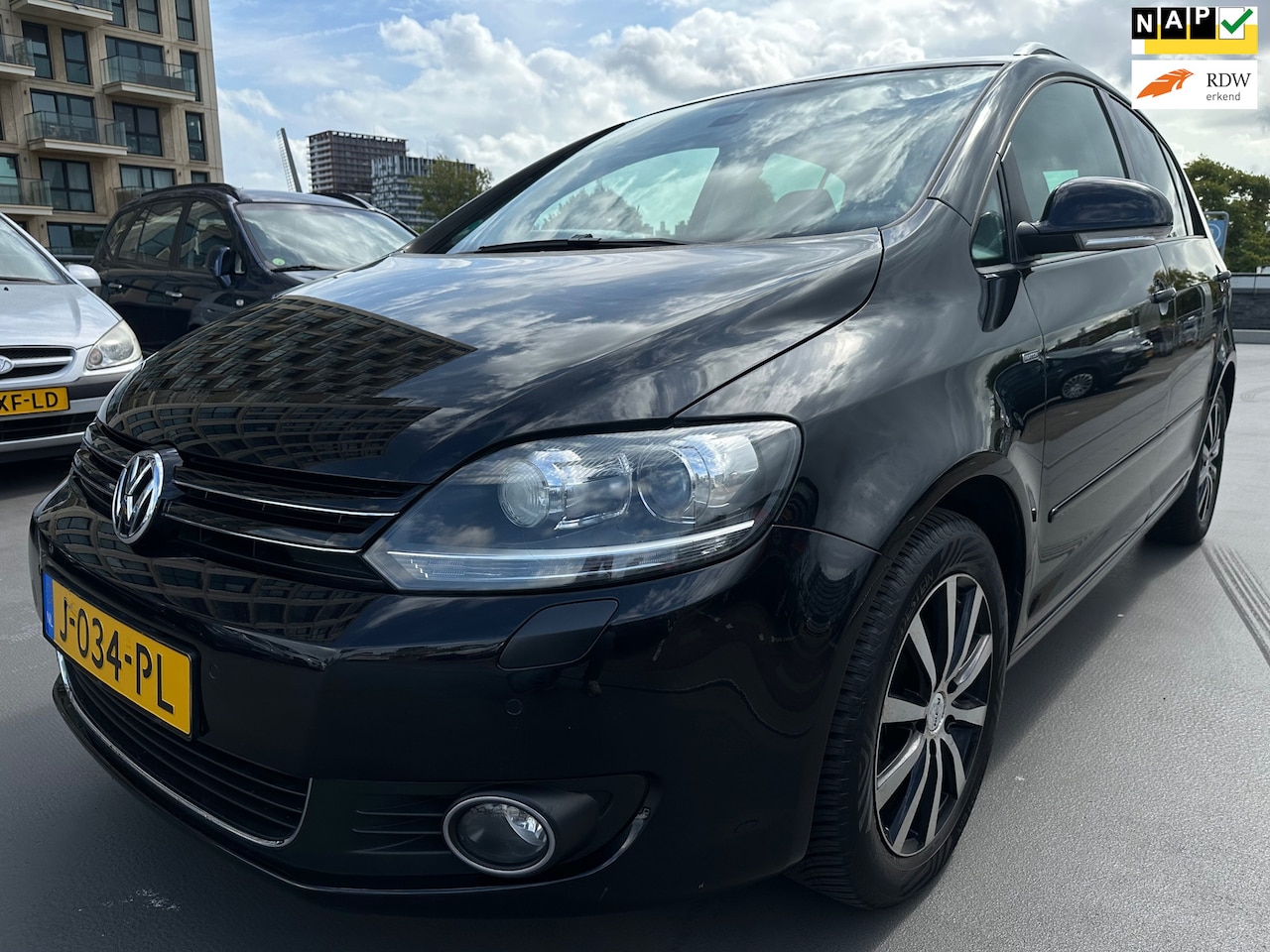 Volkswagen Golf Plus - 1.4 TSI Highline AUTOMAAT CarPlay Cruise PDC StoelVerwarming - AutoWereld.nl