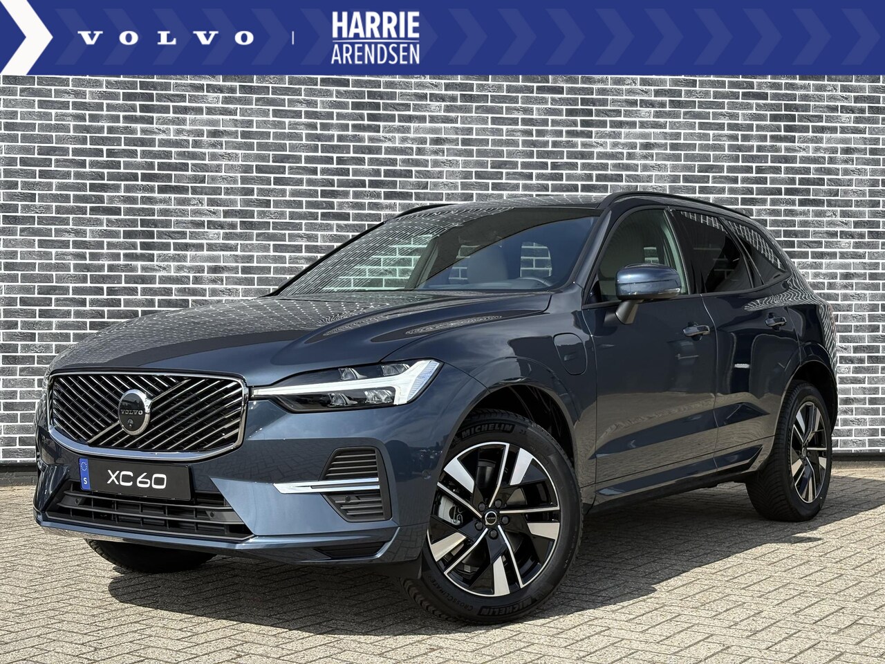 Volvo XC60 - 2.0 T6 Plug-in hybrid AWD Business Edition | Climate Pack | 19" Black Diamond Cut | Driver - AutoWereld.nl
