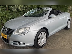 Volkswagen Eos - 2.0-16v FSI 150PK NAP CLIMA TREKHAAK ERG MOOIE AUTO