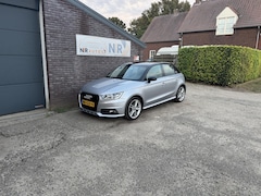 Audi A1 Sportback - 1.0 TFSI Adrenalin Nieuwstaat APK, Airco, LMV 17“