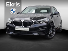 BMW 1-serie - 118i Executive Edition Parkeersensoren/ Carplay/ Cruise control/ Navigatie