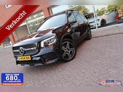 Mercedes-Benz GLB - 200 Business Solution AMG Pano Memory Sfeer