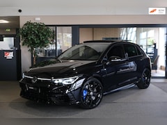 Volkswagen Golf - 8 2.0 TSI R 4Motion Performance Pano Volleder Akra HuD H&K