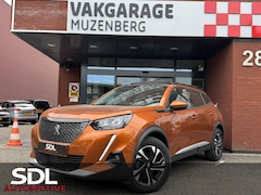 Peugeot 2008 - 1.2 PureTech Allure // PANO/SCHUIFKANTELDAK // CLIMA // CAMERA // NAVI + CARPLAY // PDC V+