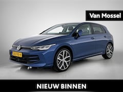 Volkswagen Golf - 1.5 eTSI Oranje Edition | 150 PK | Automaat | Navigatie | Digital Cockpit | Parkeersensore