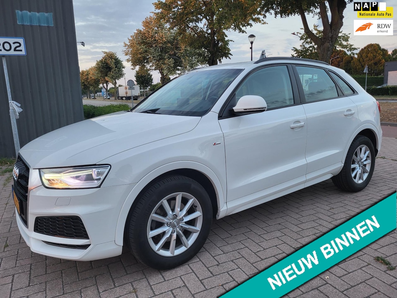 Audi Q3 - 1.4 TFSI Sport S line Automaat - AutoWereld.nl