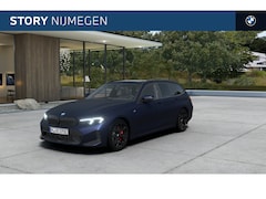 BMW 3-serie Touring - 330e High Executive M Sport Automaat / Panoramadak / Trekhaak / Sportstoelen / Stoelverwar