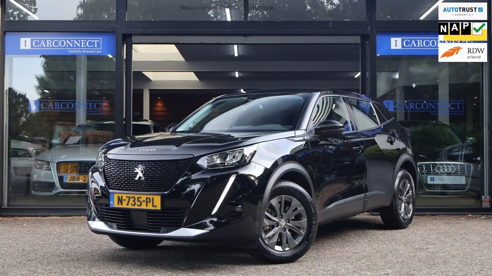 Peugeot e-2008 - EV Blue Lease Active 50 kWh|Carplay|Camera|Clima|1e eigenaar|NAP - AutoWereld.nl