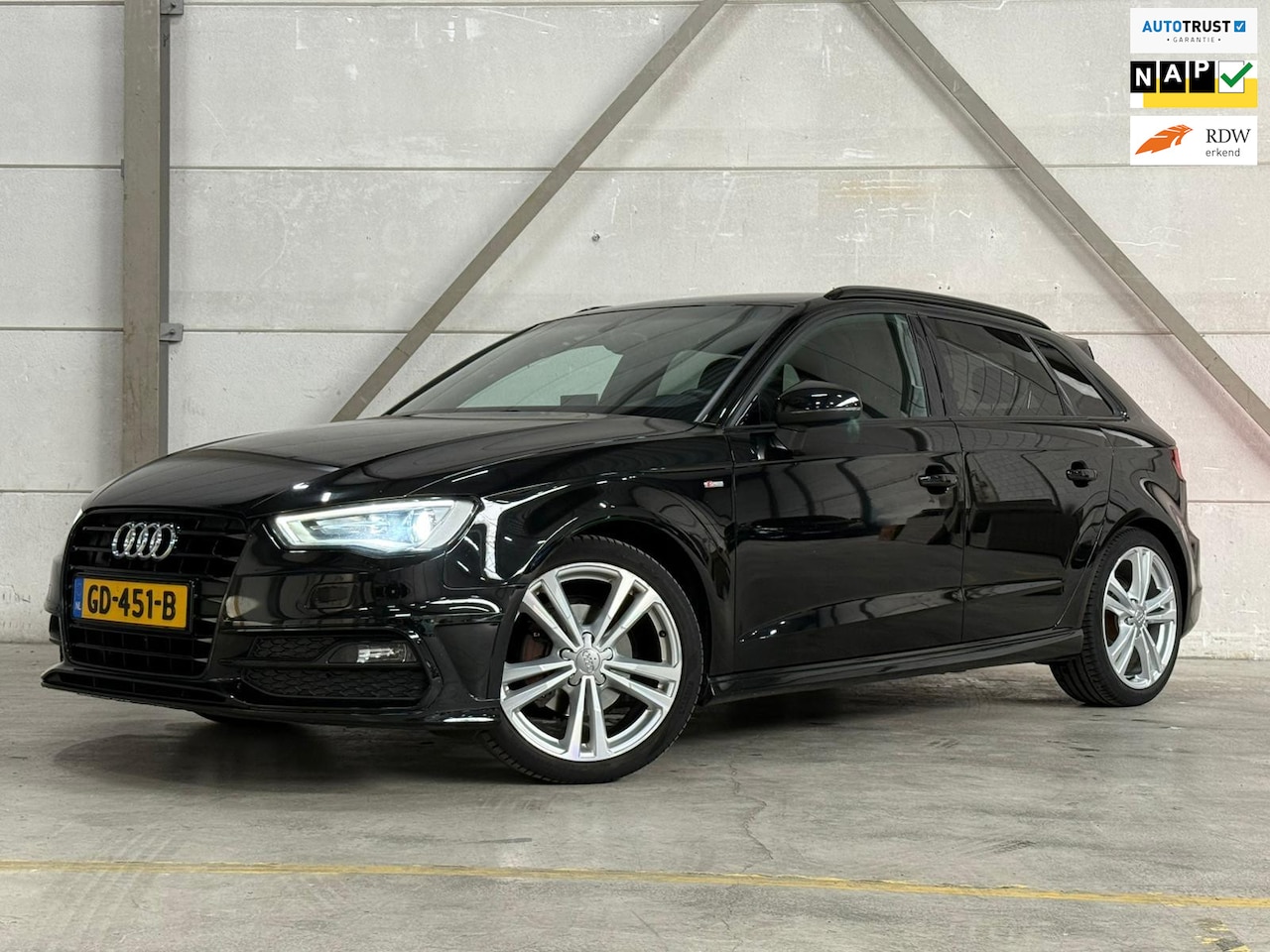 Audi A3 Sportback - 1.2 TFSI Ambition Pro Line 3x S-line Navi - AutoWereld.nl