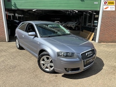 Audi A3 - 1.6 FSI Attraction|CRUISE/AIRCO/LMWIEL