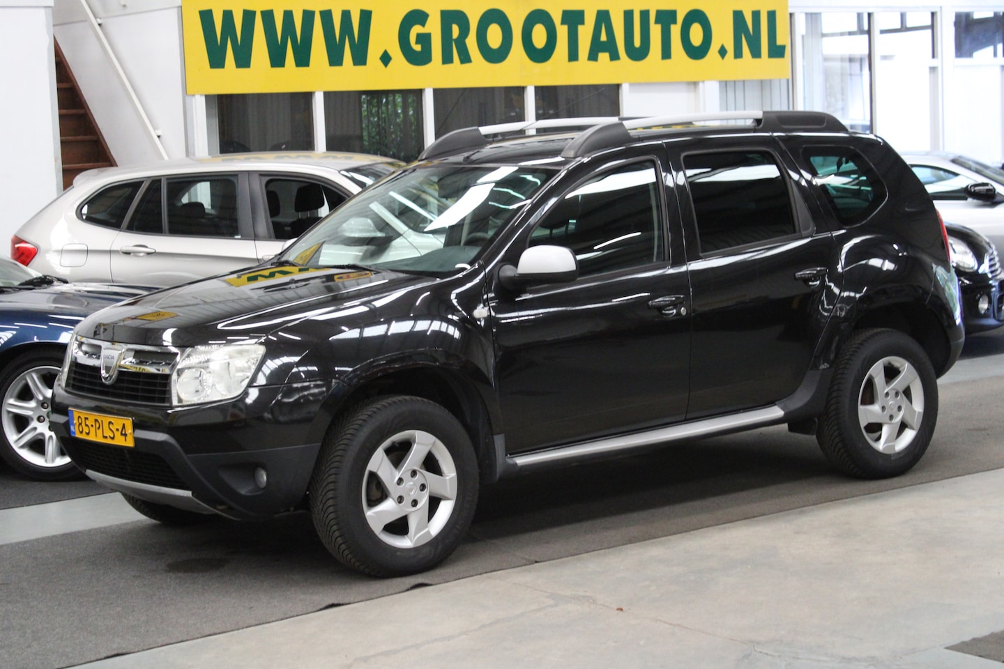 Dacia Duster - 1.6 Lauréate 2wd Airco, Stuurbekrachtiging - AutoWereld.nl
