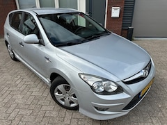 Hyundai i30 - 1.4i i-Drive Cool / Airco / PDC / NAP